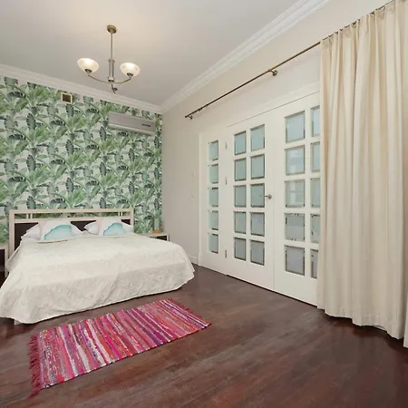 Luxury With Sauna, Jacuzzi & Cinema By Renters Prestige *