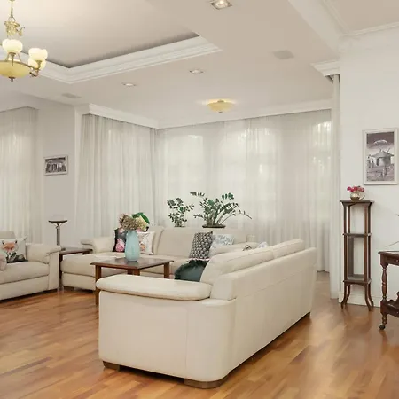 Luxury With Sauna, Jacuzzi & Cinema By Renters Prestige * Konstancin-Jeziorna