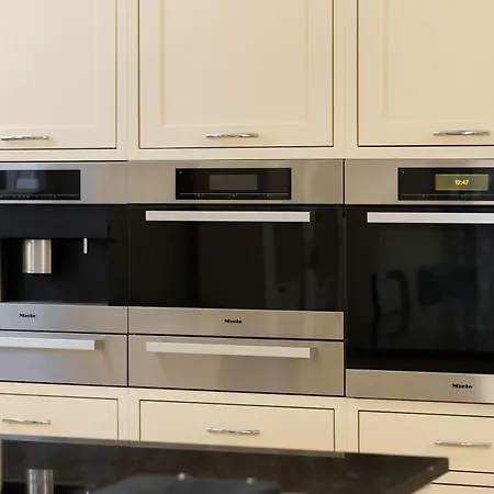 Luxury With Cinema And Sauna & Jacuzzi By Renters Prestige Konstancin-Jeziorna