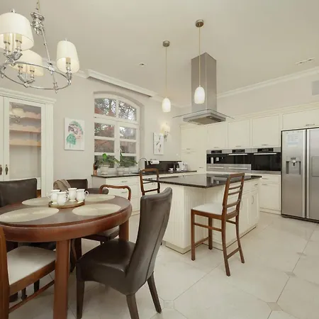 Luxury With Cinema And Sauna & Jacuzzi By Renters Prestige * Konstancin-Jeziorna