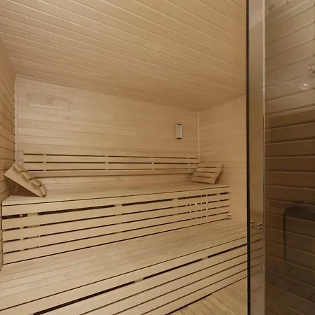 Luxury With Cinema And Sauna & Jacuzzi By Renters Prestige * Konstancin-Jeziorna