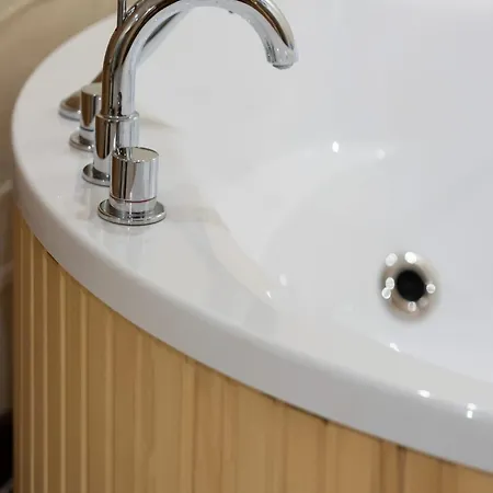 Luxury With Sauna, Jacuzzi & Cinema By Renters Prestige Сasa de vacaciones Konstancin-Jeziorna