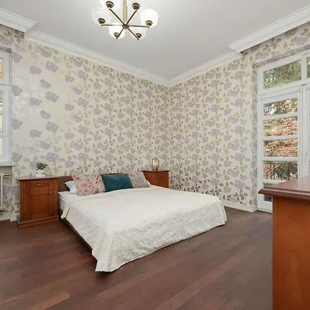 Luxury With Sauna, Jacuzzi & Cinema By Renters Prestige * Konstancin-Jeziorna