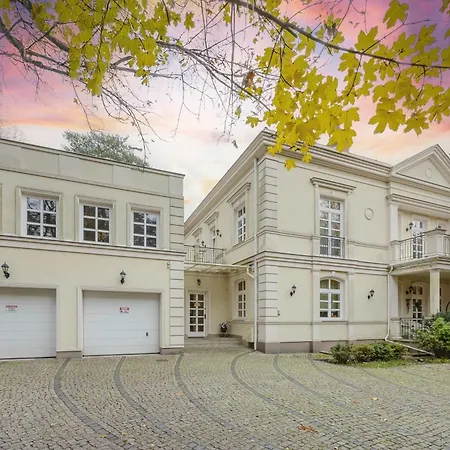 Luxury With Cinema And Sauna & Jacuzzi By Renters Prestige * Konstancin-Jeziorna