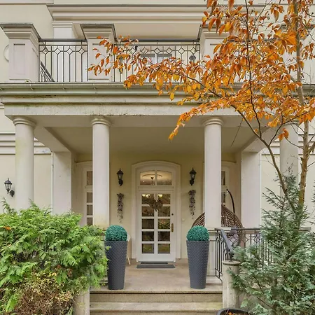 Luxury With Cinema And Sauna & Jacuzzi By Renters Prestige * Konstancin-Jeziorna